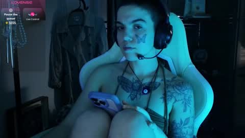 Snapshot of bluedweeb chatting on 03/07/25, 10:56 Blue online show from 03/07/25, 10:56