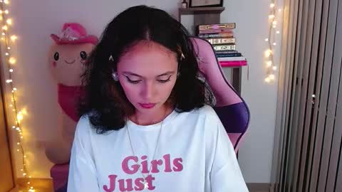 Im Abril .. Nice to meet you  thumb up me please its important  INDEPENDENT MODEL online show from 02/06/26, 12:15