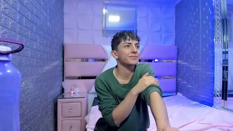 Snapshot of blueestar03 chatting on 01/05/25, 04:36 blueestar03 online show from 01/05/25, 04:36