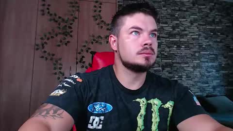 blueeyeboy0 online show from 01/06/26, 07:01