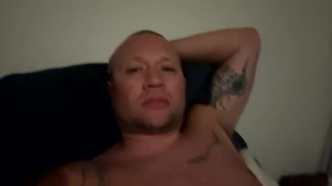 Snapshot of blueeyedgreenz chatting on 07/27/26, 03:13 BlueEyedGreenz online show from 07/27/26, 03:13