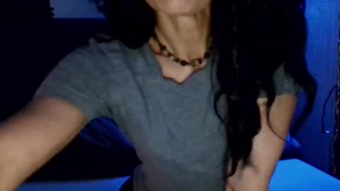 Snapshot of blueeyedlie chatting on 03/12/25, 01:40 Blueeyedlie online show from 03/12/25, 01:40