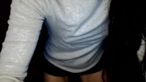 Snapshot of blueeyedlie chatting on 09/17/25, 05:09 Blueeyedlie online show from 09/17/25, 05:09