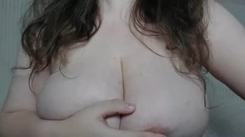 Snapshot of blueeyedmarie chatting on 07/19/26, 09:40 Marie online show from 07/19/26, 09:40