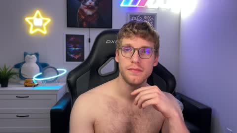 Snapshot of blueeyedtallguy chatting on 12/02/24, 09:24 blueeyedtallguy online show from 12/02/24, 09:24