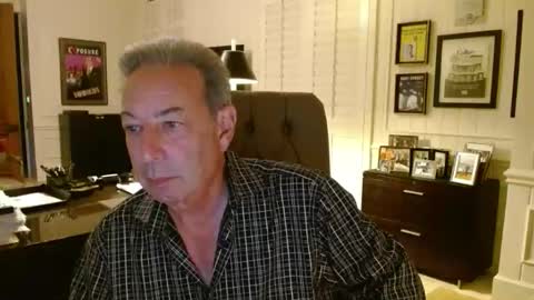 Snapshot of blueisles chatting on 11/12/25, 11:47 blueisles online show from 11/12/25, 11:47