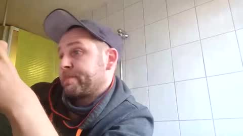 Snapshot of blueminexx chatting on 03/04/25, 08:02 Blueminexx online show from 03/04/25, 08:02