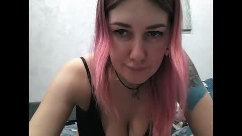 Snapshot of bluexowl chatting on 02/28/25, 07:46 BlueXOwl online show from 02/28/25, 07:46