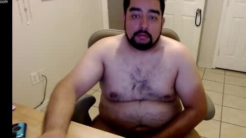 Snapshot of bluey01 chatting on 11/29/25, 06:11 bluey01 online show from 11/29/25, 06:11