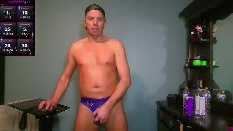 Snapshot of blueyes_hung1 chatting on 05/03/26, 12:38 Fun Boi online show from 05/03/26, 12:38