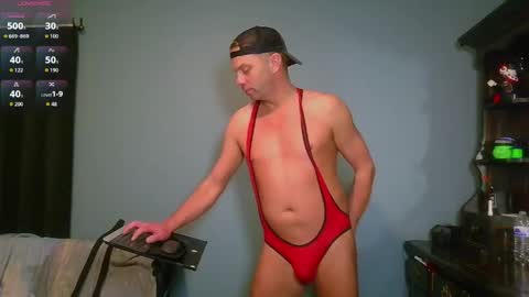 Snapshot of blueyes_hung1 chatting on 05/07/26, 04:07 Fun Boi online show from 05/07/26, 04:07
