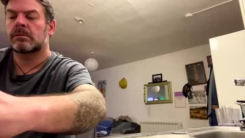 Blueyloey online show from 02/09/25, 02:17