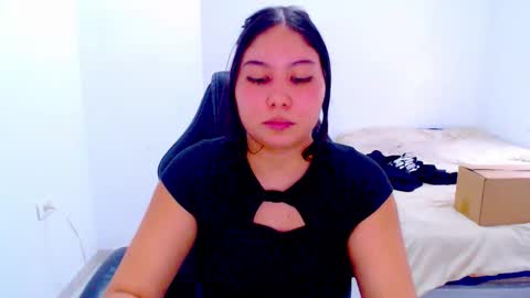 Snapshot of blumbum chatting on 10/10/25, 10:20  Hey guysI am BrendaWelcome my room online show from 10/10/25, 10:20