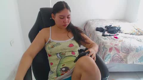  Hey guysI am BrendaWelcome my room online show from 04/18/26, 07:18