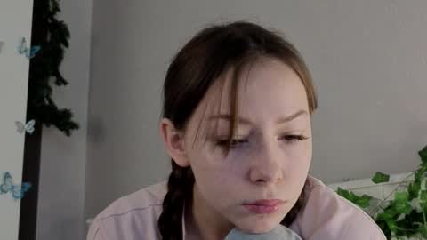 Dolores online show from 03/01/26, 06:04