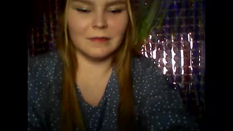 Snapshot of blushing_star chatting on 02/17/25, 03:31 blushing_star online show from 02/17/25, 03:31