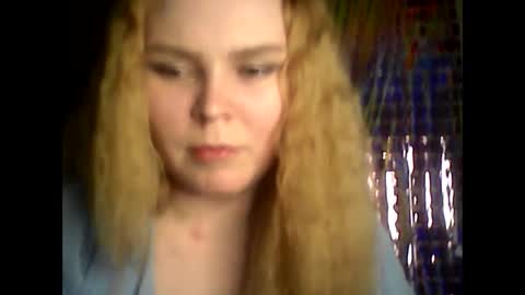 Snapshot of blushing_star chatting on 03/09/25, 06:00 blushing_star online show from 03/09/25, 06:00