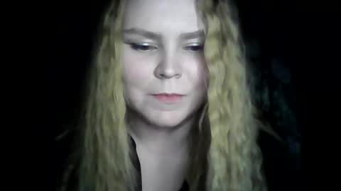 Snapshot of blushing_star chatting on 03/11/25, 05:13 blushing_star online show from 03/11/25, 05:13