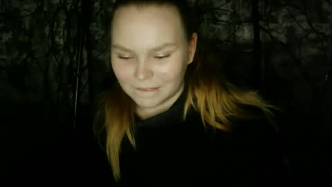 Snapshot of blushing_star chatting on 09/29/25, 04:12 blushing_star online show from 09/29/25, 04:12