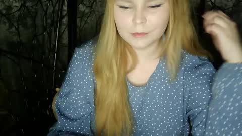 Snapshot of blushing_star chatting on 10/07/25, 04:37 blushing_star online show from 10/07/25, 04:37