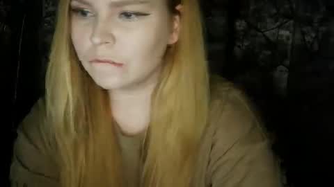 Snapshot of blushing_star chatting on 11/09/25, 03:32 blushing_star online show from 11/09/25, 03:32