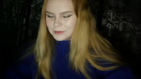 Snapshot of blushing_star chatting on 11/17/25, 04:24 blushing_star online show from 11/17/25, 04:24