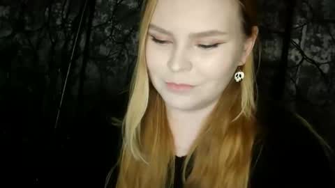 Snapshot of blushing_star chatting on 11/24/25, 04:40 blushing_star online show from 11/24/25, 04:40