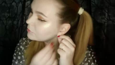 Snapshot of blushing_star chatting on 12/03/25, 11:30 blushing_star online show from 12/03/25, 11:30