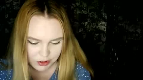 Snapshot of blushing_star chatting on 12/05/25, 04:36 blushing_star online show from 12/05/25, 04:36