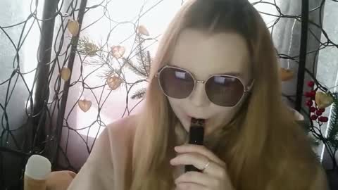 blushing_star online show from 03/11/26, 12:44