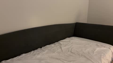 Snapshot of bluskyzz chatting on 02/20/25, 04:28 BluSky online show from 02/20/25, 04:28