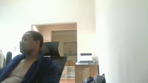 Snapshot of bluuthunder1914 chatting on 12/09/24, 02:06 bluuthunder1914 online show from 12/09/24, 02:06