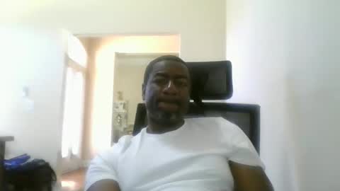 bluuthunder1914 online show from 02/16/26, 05:42