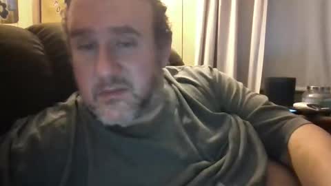 Snapshot of bman233450 chatting on 09/24/25, 03:32 bman233450 online show from 09/24/25, 03:32