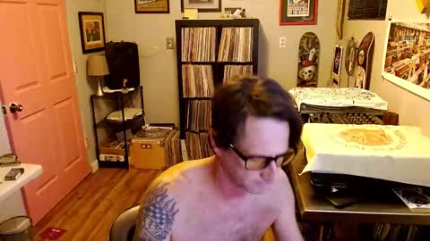 Snapshot of bnczuperzexy chatting on 11/03/25, 12:24 ZuperZexyZounds online show from 11/03/25, 12:24