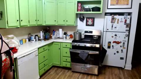 Snapshot of bnczuperzexy chatting on 11/14/25, 02:21 ZuperZexyZounds online show from 11/14/25, 02:21