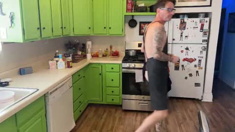 Snapshot of bnczuperzexy chatting on 11/25/25, 09:59 ZuperZexyZounds online show from 11/25/25, 09:59