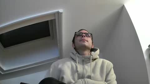 bo22222222 online show from 10/25/25, 10:48