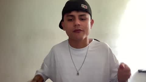 Bob  INDEPENDENT MODEL online show from 12/27/24, 08:18