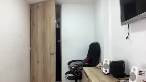 Bob  INDEPENDENT MODEL online show from 09/25/25, 03:21