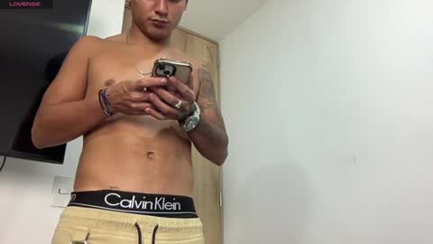 Snapshot of bob_pettersonn chatting on 06/10/26, 03:18 Bob INDEPENDENT MODEL online show from 06/10/26, 03:18