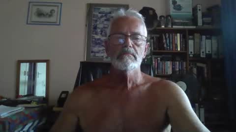Bobbgud online show from 04/12/26, 09:14