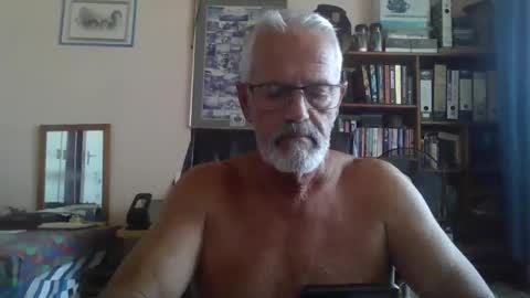 Bobbgud online show from 04/15/26, 12:01