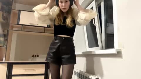 Snapshot of bobbiemylott chatting on 03/04/26, 02:56 Kate online show from 03/04/26, 02:56