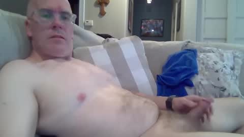 Snapshot of bobblehead31382 chatting on 04/30/26, 09:19 bobblehead31382 online show from 04/30/26, 09:19