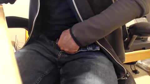 Snapshot of bobbuild chatting on 11/01/25, 09:50 bobbuild online show from 11/01/25, 09:50