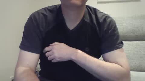 Snapshot of bobby_113 chatting on 01/08/25, 01:20 bobby_113 online show from 01/08/25, 01:20