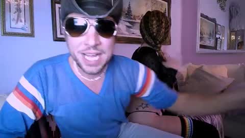 Bobby and Sadie online show from 01/07/26, 06:05