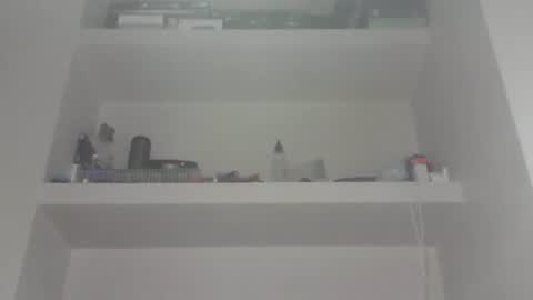 bobbysinger2009 online show from 12/21/25, 01:18