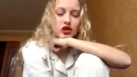 Nina online show from 03/31/26, 08:59